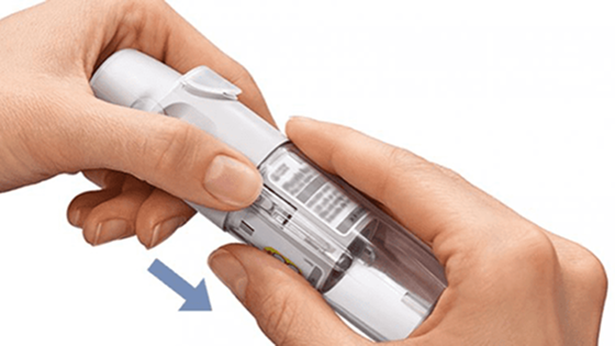 Sejměte průhledný vnější obal